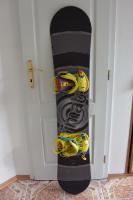 Snowboard 153 cm s vázáním
